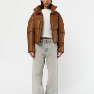 Apparis Brown Cropped Puffer Jacket with Wide Collar and Quilted Design